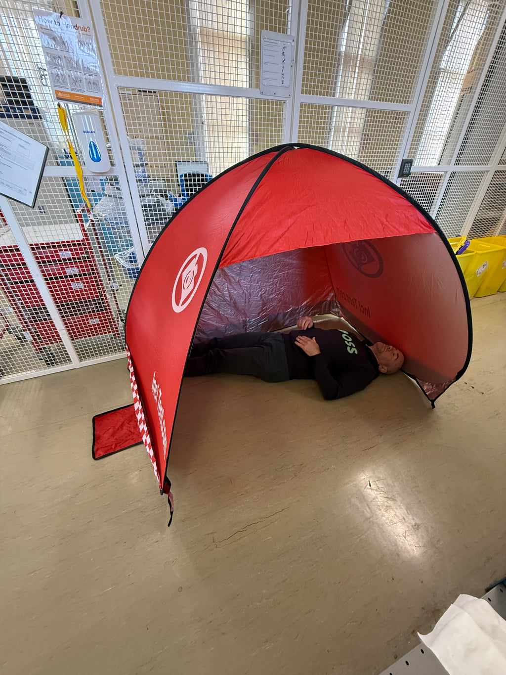 3-Sided Privacy Tent for First Responders — Fast Deploy